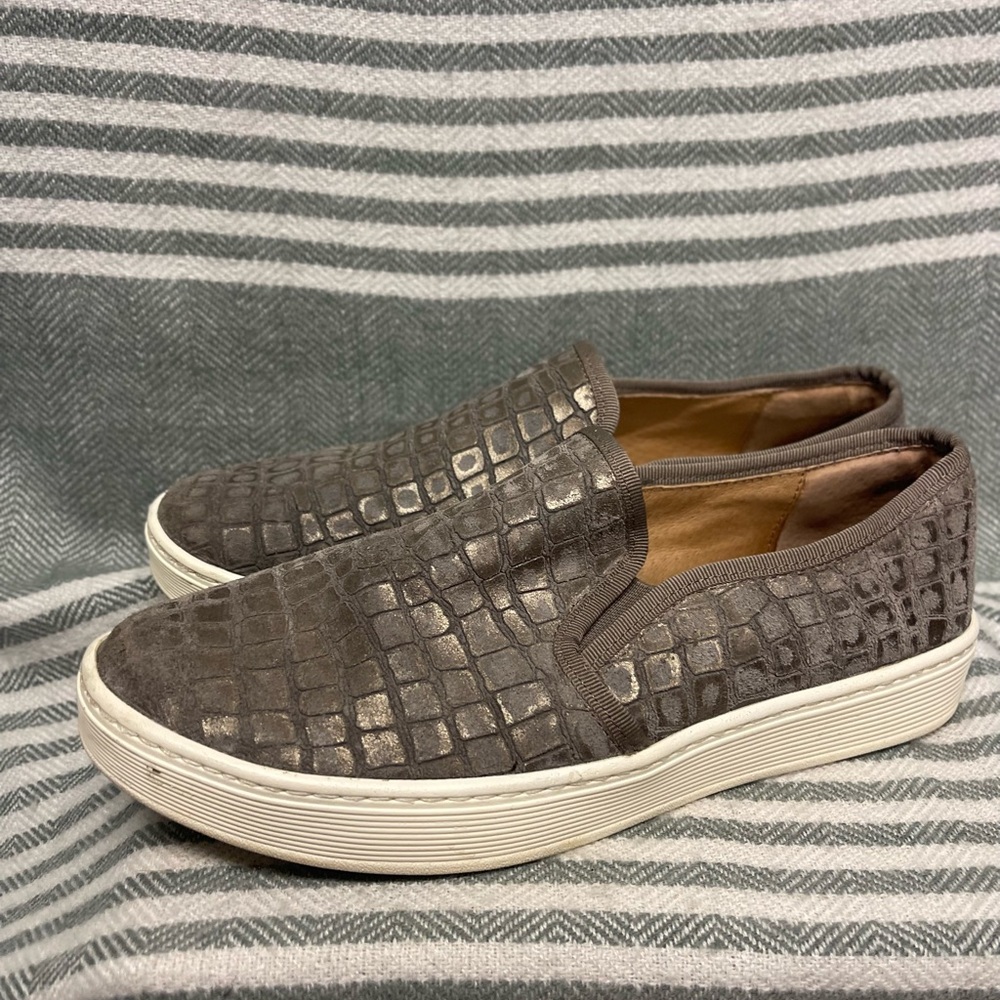 Sofft Somers Crocodile Print Brown Slip-On‎ Sneakers Size 9